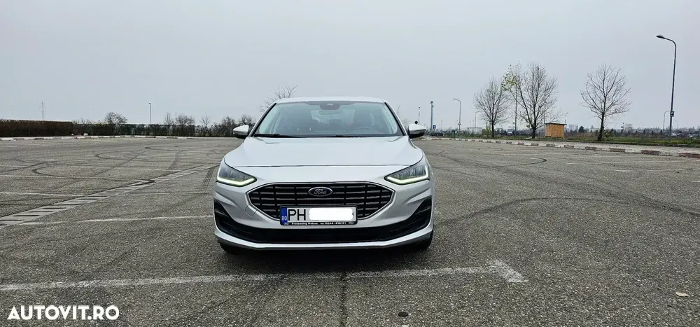 Ford Focus MK4 1.0 EcoBoost Titanium X — imagine 2
