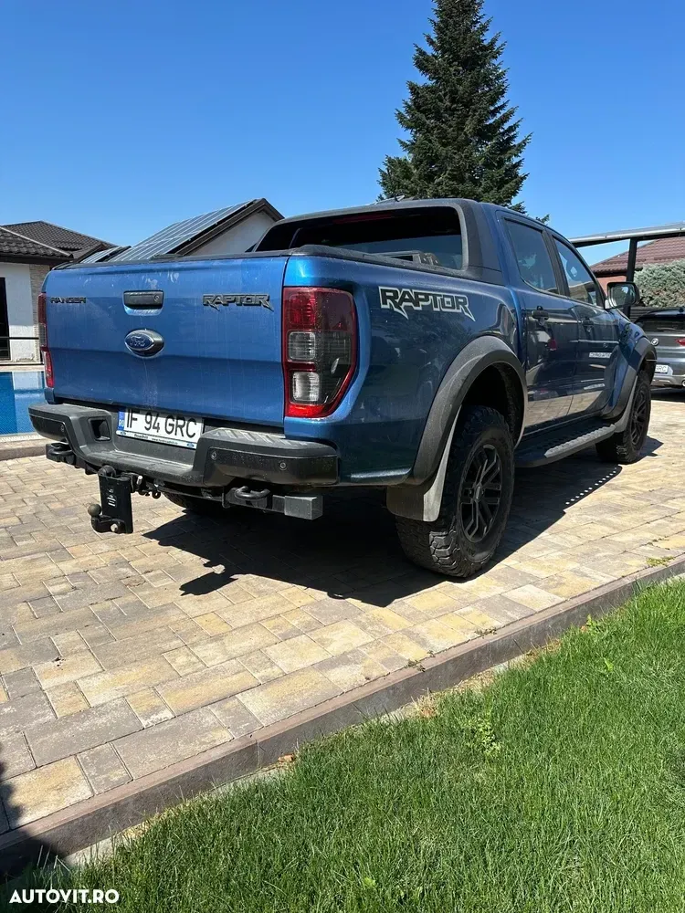 Ford Raptor — imagine 3