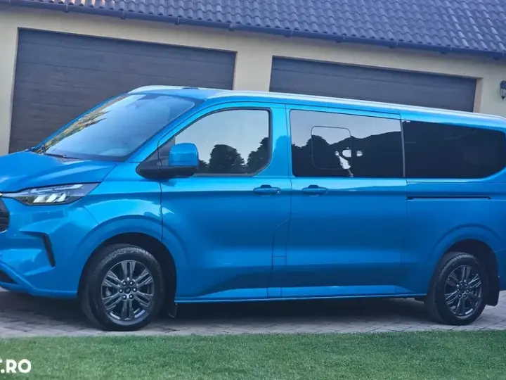 Ford Transit Custom Nugget 320L 2.0 EcoBlue 150 CP 6MT L2H1 FWD Titanium