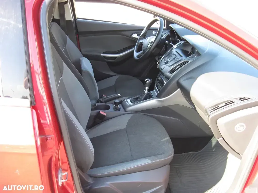 Ford Focus MK3 — imagine 4