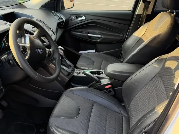 Ford Kuga II 2.0 TDCi 4x4 Aut. Titanium