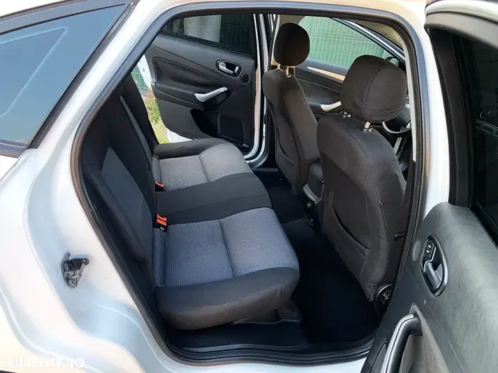 Ford Mondeo III 2.0 TDCi Trend