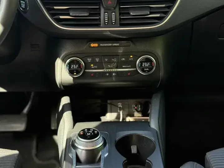 Ford Focus MK4 1.5 EcoBlue Start-Stopp-System Aut. TITANIUM