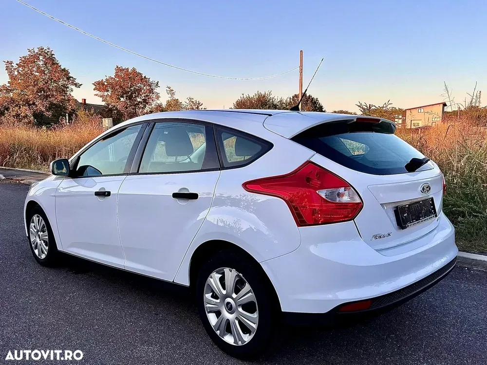Ford Focus 1.0 EcoBoost Start Stop Trend — imagine 3
