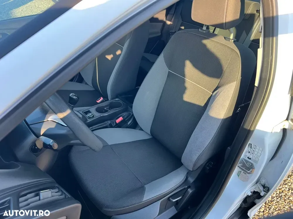 Ford Focus 1.0 EcoBoost Start Stop Trend — imagine 6