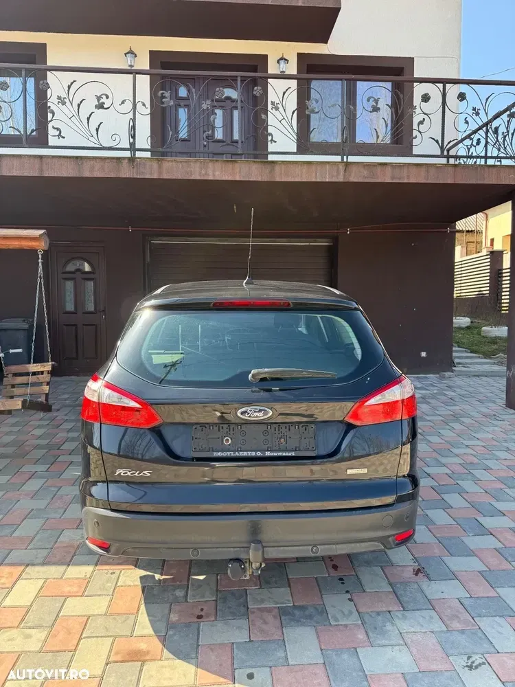 Ford Focus — imagine 3