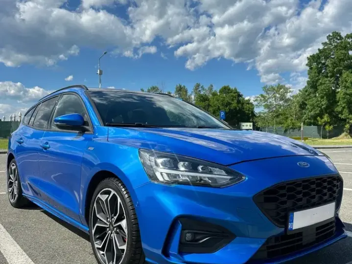 Ford Focus MK4 1.5 EcoBoost ST-Line