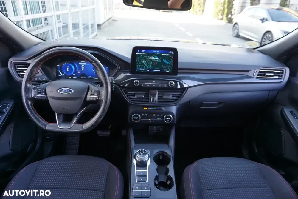 Ford Kuga III 2.0 EcoBlue 4x4 Aut. ST-LINE X — imagine 3