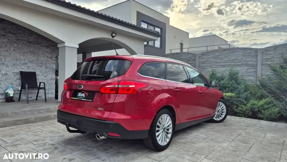 Ford Focus 1.5 EcoBoost Titanium — imagine 3