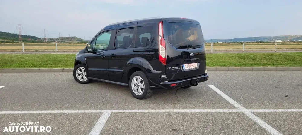 Ford Tourneo Connect — imagine 5