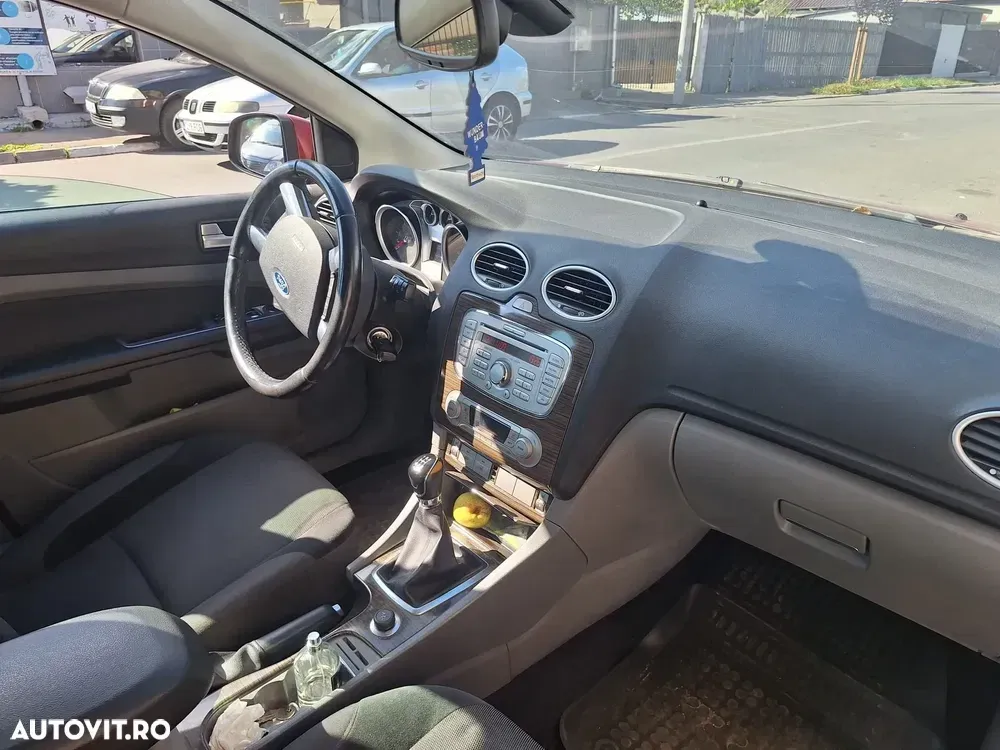 Ford Focus MK2 — imagine 5