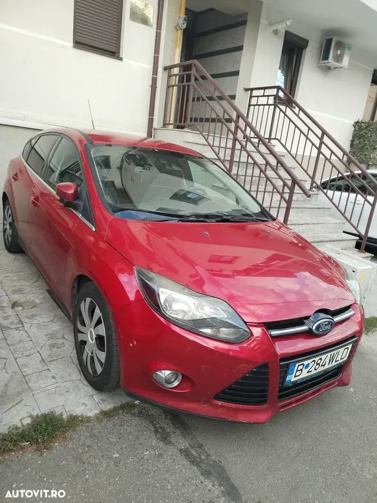 Ford Focus MK3 2.0 TDCI DPF Powershift Titanium — imagine 2