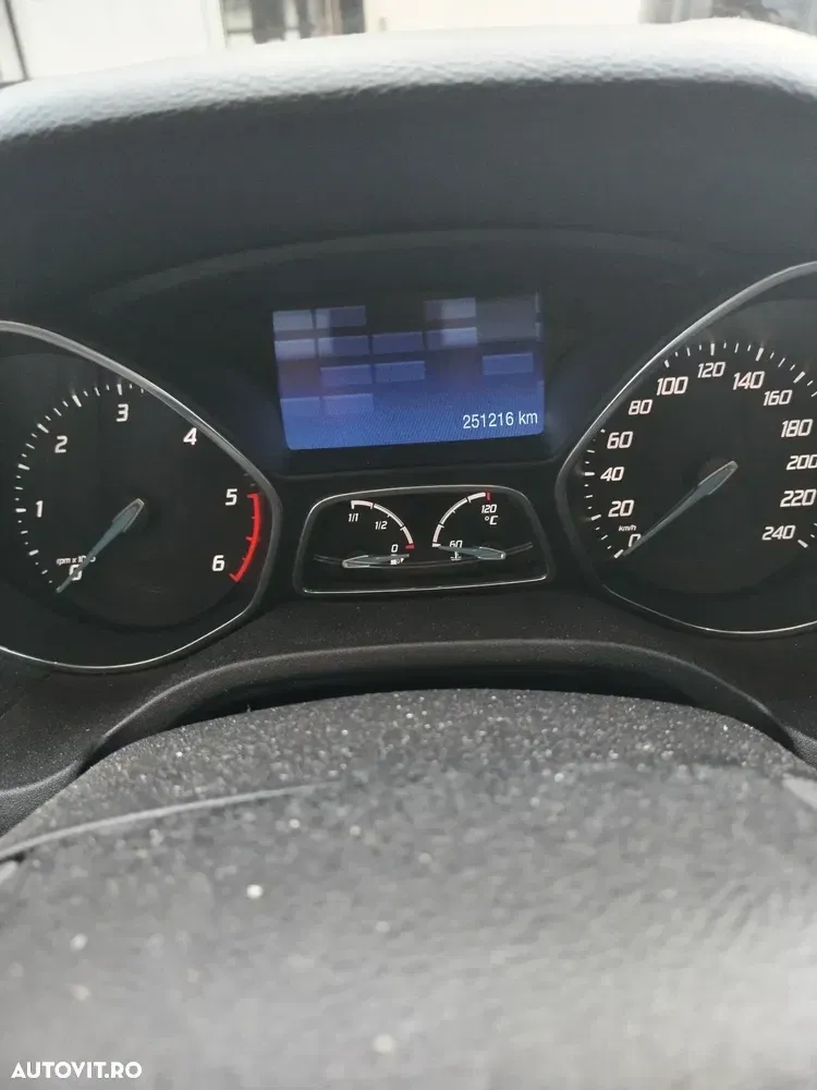 Ford Focus MK3 2.0 TDCI DPF Powershift Titanium — imagine 5