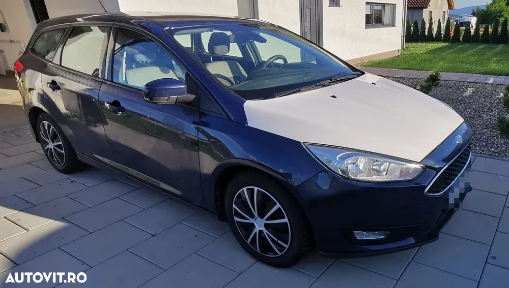 Ford Focus — imagine 4