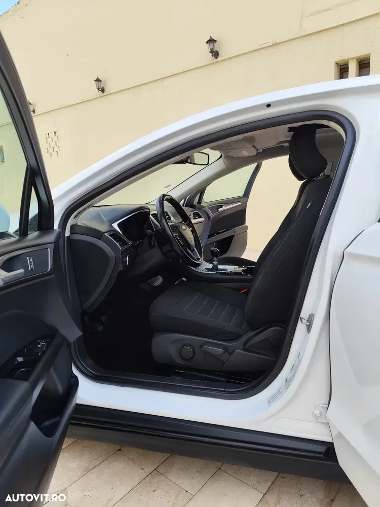 Ford Mondeo — imagine 5