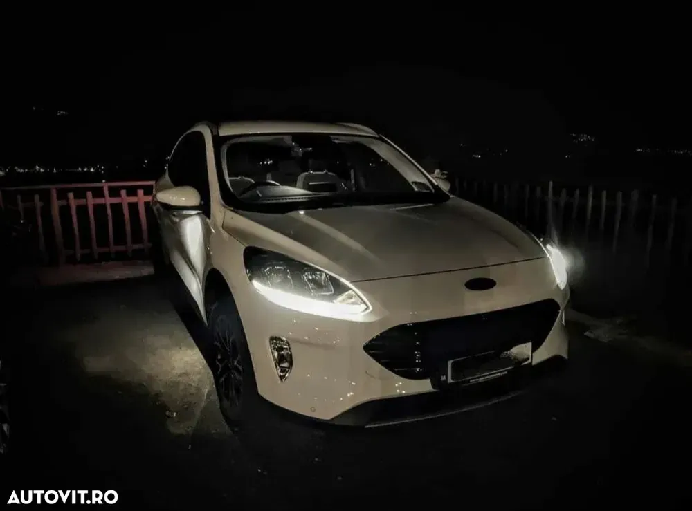 Ford Kuga III 1.5 EcoBlue A8 FWD Titanium — imagine 4