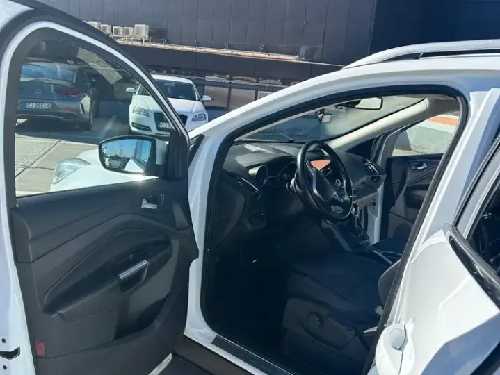 Ford Kuga II 2.0 TDCi 4x4 Aut. Titanium
