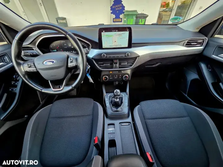 Ford Focus 1.5 EcoBlue Start-Stopp-System COOL&CONNECT DESIGN