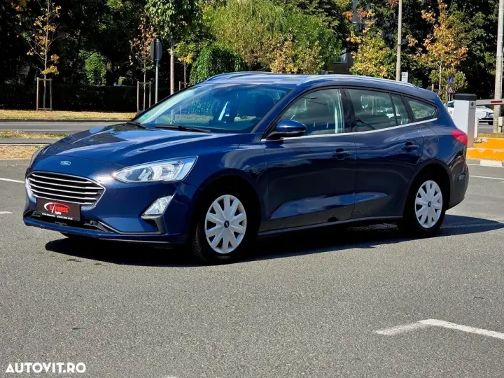 Ford Focus 1.5 EcoBlue Start-Stopp-System COOL&CONNECT DESIGN
