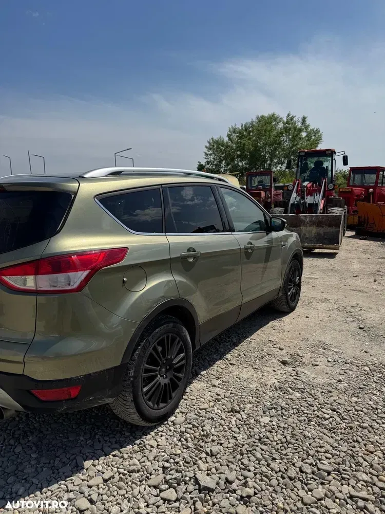 Ford Kuga 2.0 TDCi 4WD Titanium — imagine 5