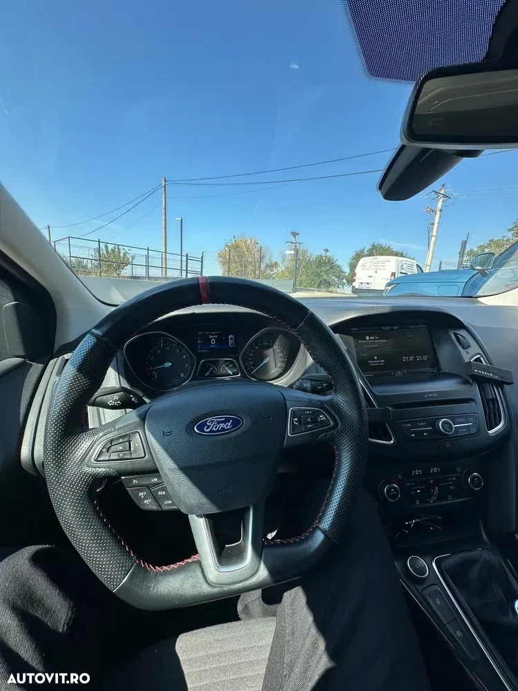 Ford Focus MK3 1.0 EcoBoost Titanium — imagine 5