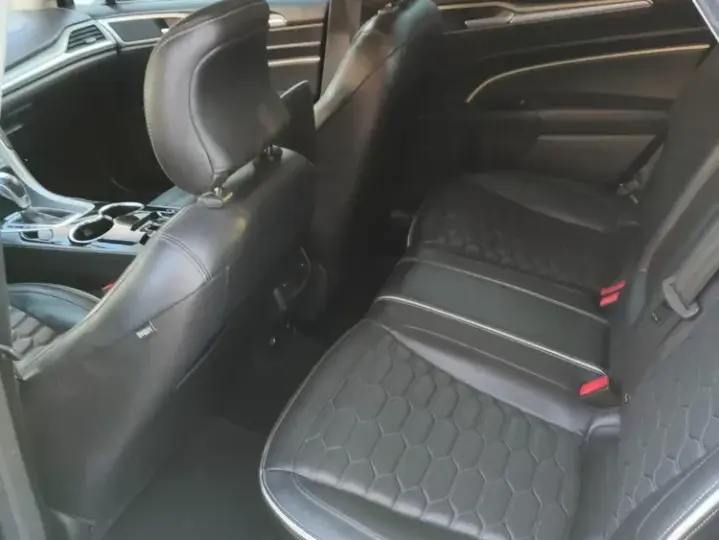 Ford Mondeo IV 2.0 TDCi Powershift AWD