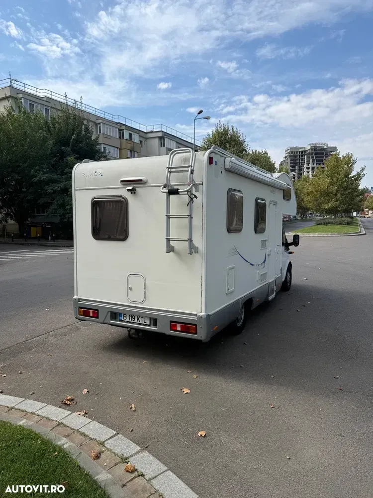 Ford Transit — imagine 3