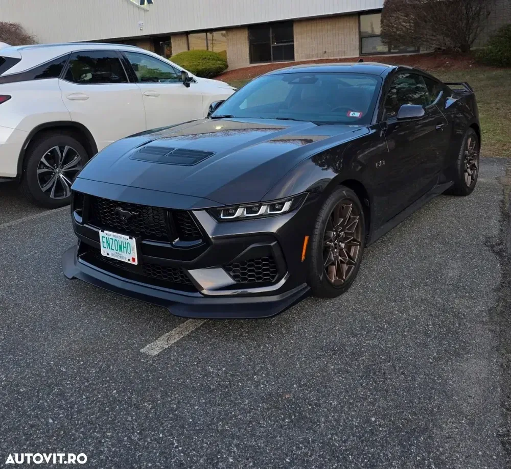 Ford Mustang — imagine 5