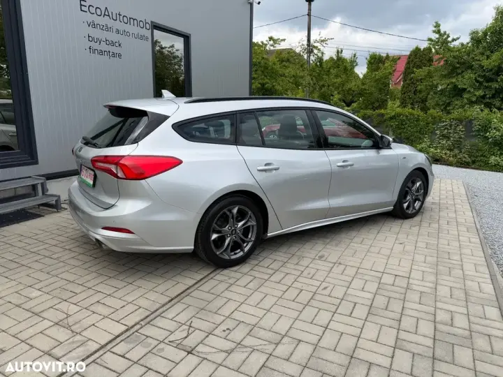 Ford Focus MK4 1.0 EcoBoost Start-Stopp-System ST-LINE