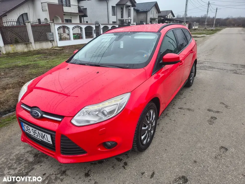Ford Focus MK3 1.6 TDCI ECOnetic 88g Start-Stopp-System Titanium — imagine 2