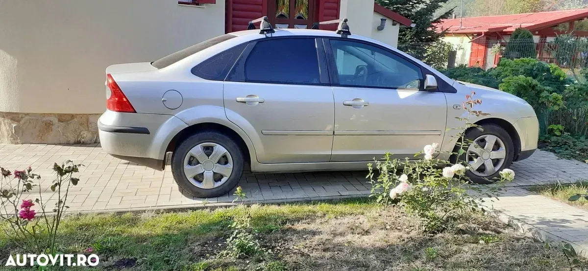 Ford Focus 1.6i Trend — imagine 5