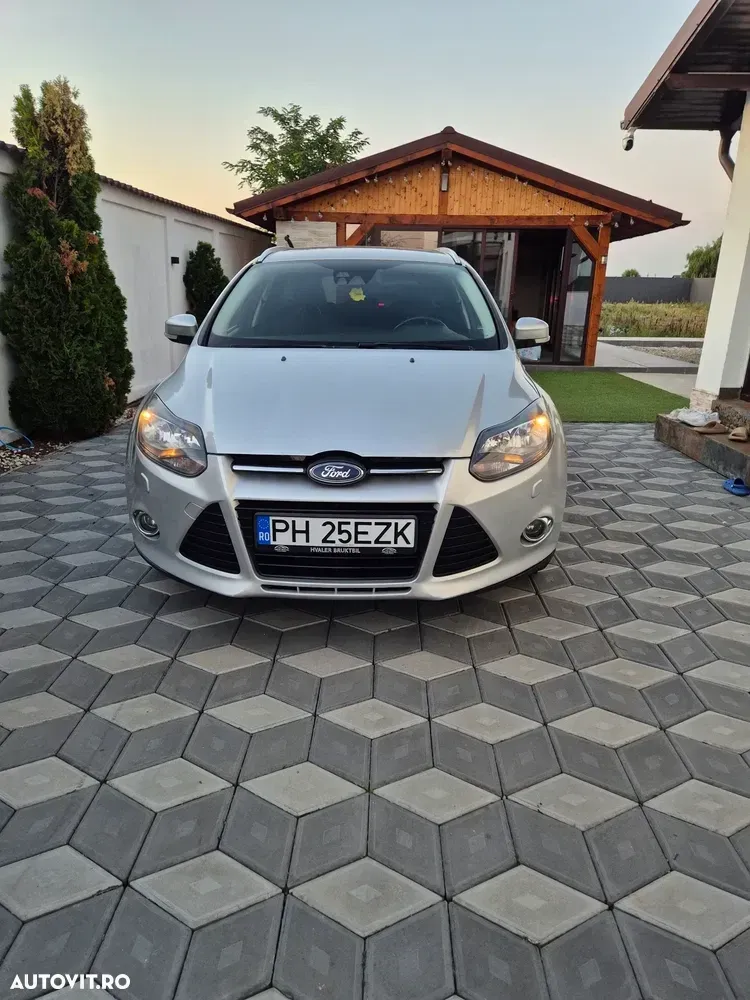 Ford Focus 1.0 EcoBoost Start-Stopp-System TITANIUM — imagine 4