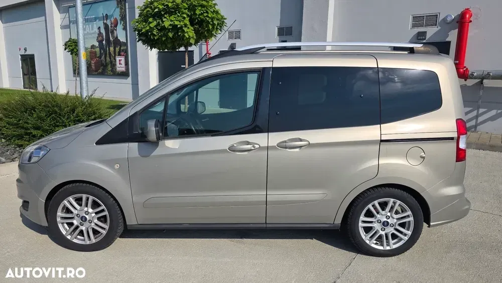 Ford Transit Connect — imagine 3
