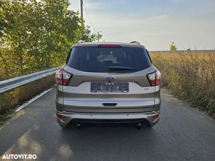 Ford Kuga 2.0 TDCi 4WD Powershift ST-Line