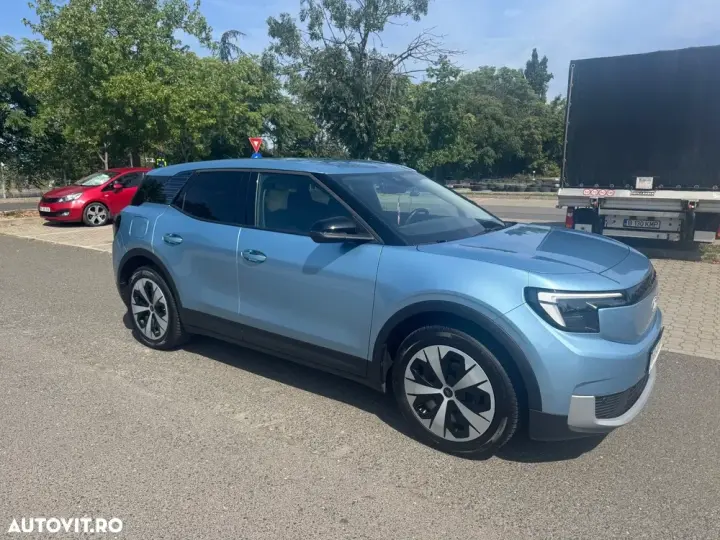 Ford Explorer RWD 52 kWh Standard Range Style