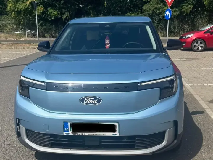 Ford Explorer RWD 52 kWh Standard Range Style