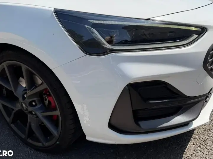 Ford Focus MK4 2.3 Ecoboost 6MT ST X