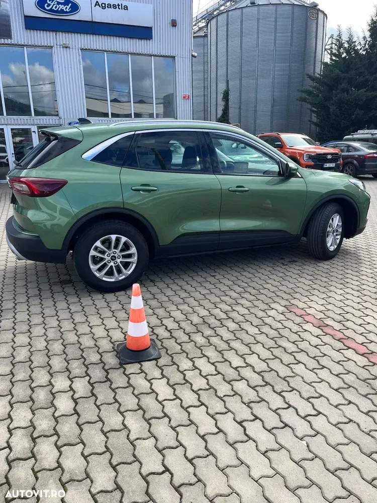 Ford Kuga 1.5 EcoBoost A8 FWD Titanium — imagine 4