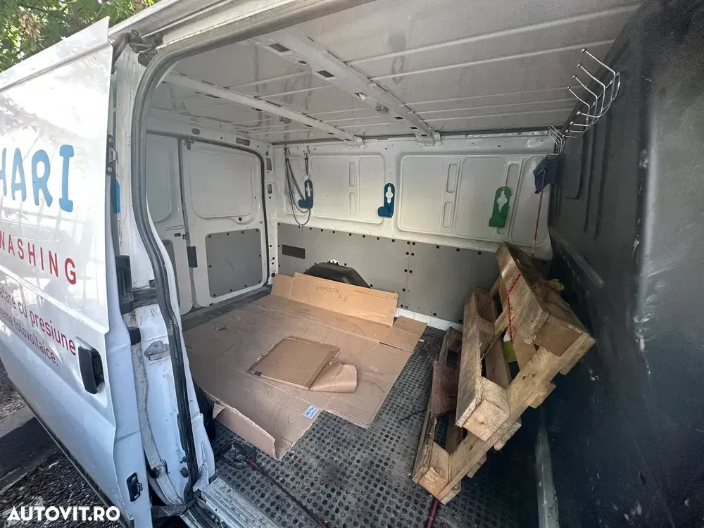 Ford Transit — imagine 6