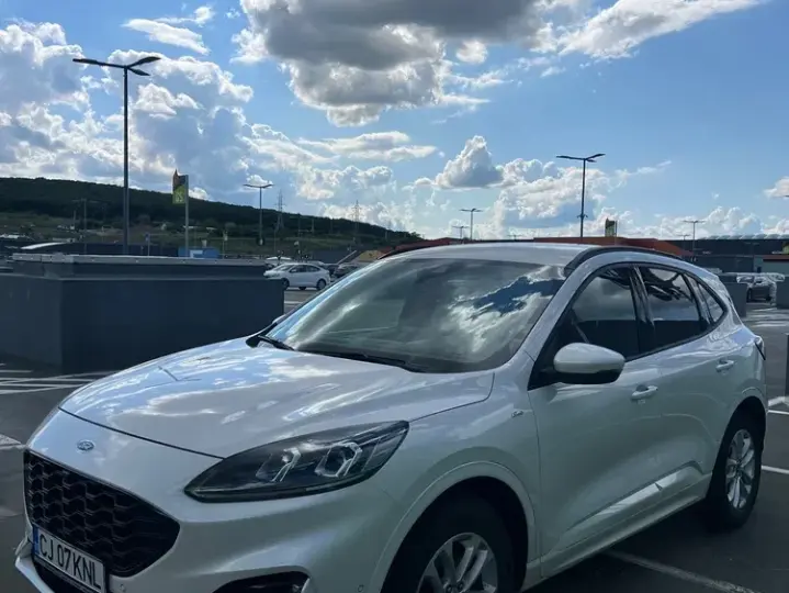 Ford Kuga III 2.5 Duratec FHEV AWD ST Line