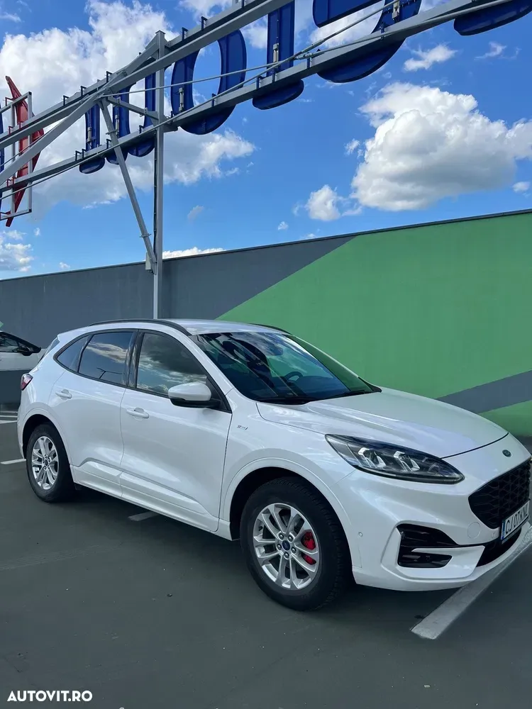 Ford Kuga III 2.5 Duratec FHEV AWD ST Line — imagine 3