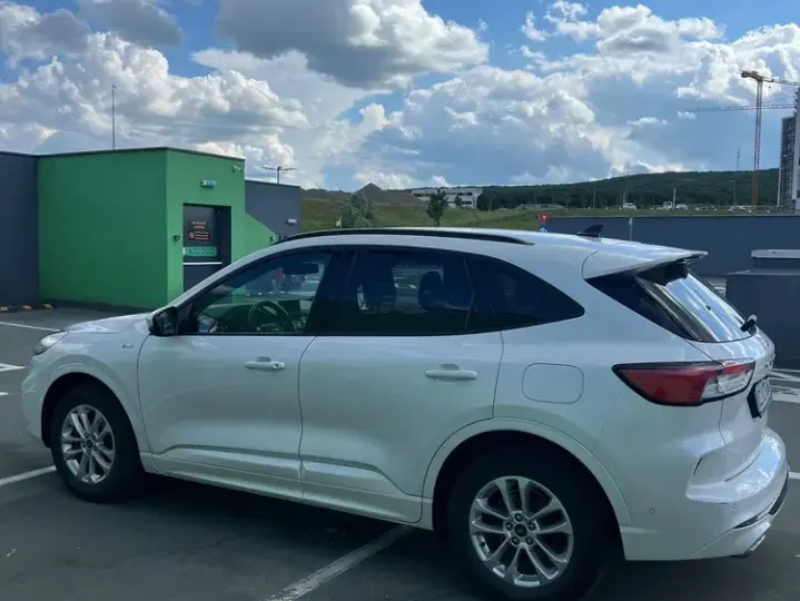Ford Kuga III 2.5 Duratec FHEV AWD ST Line