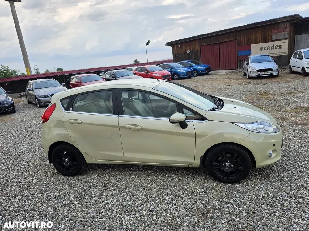 Ford Fiesta 1.4 Ghia — imagine 4