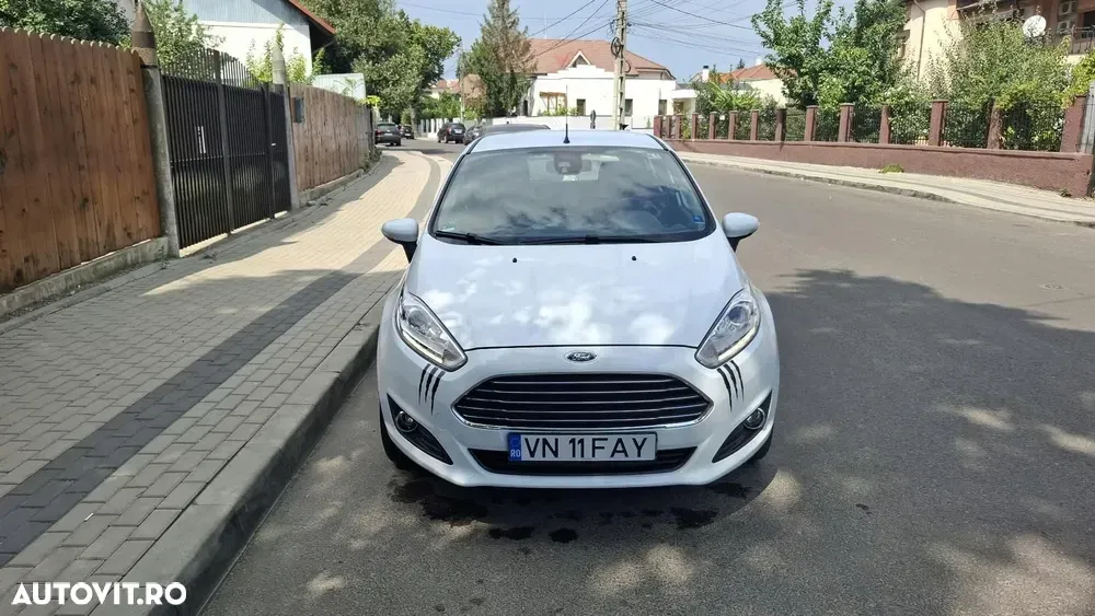 Ford Fiesta VII 1.0 Start Stop ST Line — imagine 2