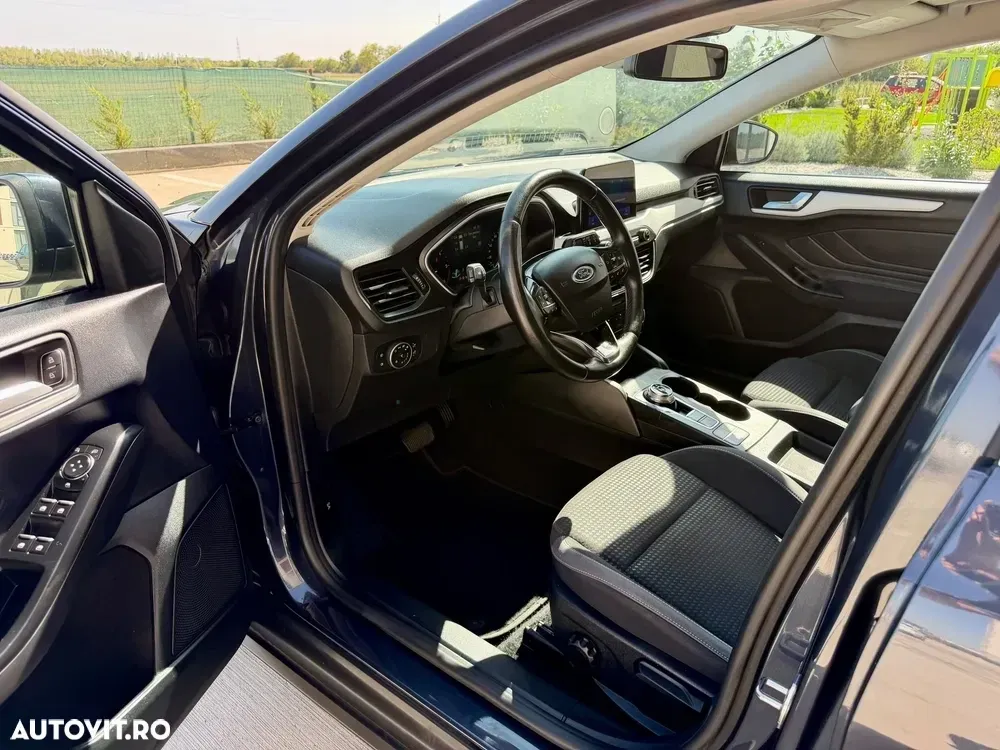 Ford Focus MK4 1.5 EcoBlue Active — imagine 6