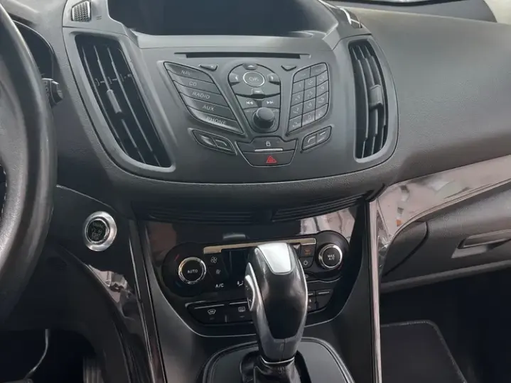 Ford Kuga 2.0 TDCi Powershift 4WD Titanium