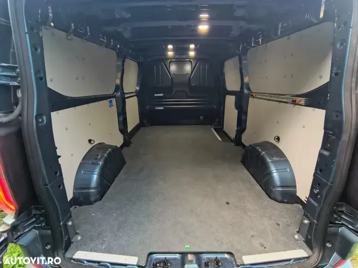 Ford Transit Custom 320L 2.0 EcoBlue 170 CP 8AT L2H1 FWD Limited