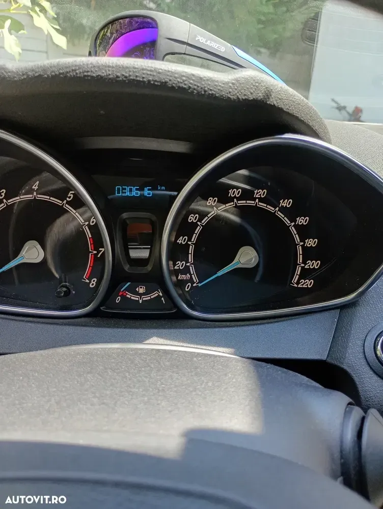 Ford Fiesta 1.0 Start Stop ST Line — imagine 4