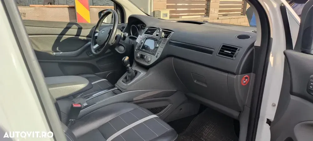 Ford Kuga — imagine 5