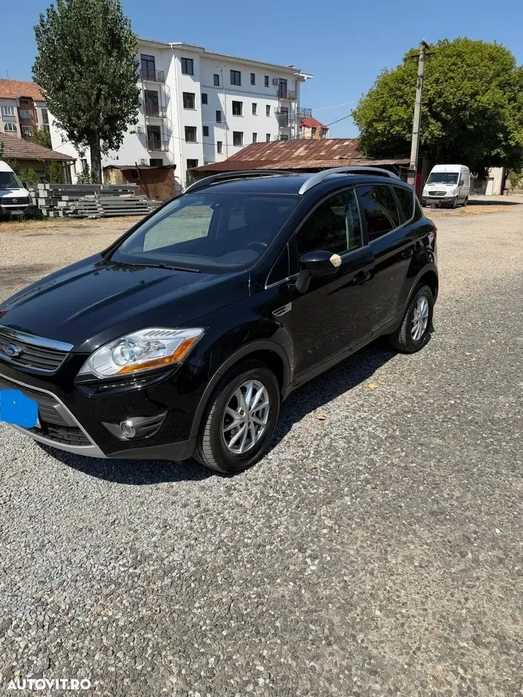 Ford Kuga I 2.0 TDCi 4WD Powershift Titanium — imagine 2